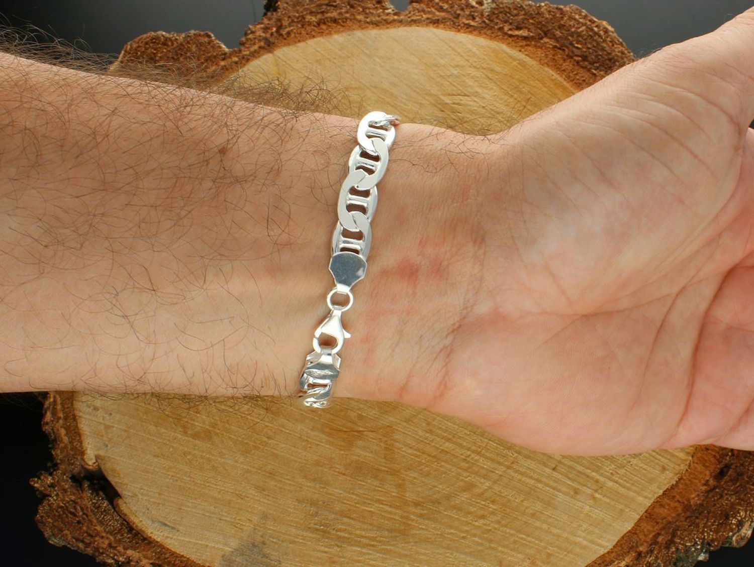 Bransoletka męska srebrna próby 925 DIA-BRA-11508 ze splotem Gucci. Długość 22 cm, blaszka 4,5 x 1,2 cm idealna pod grawer, waga 23,30 g. Stylowy i elegancki prezent.1.jpg